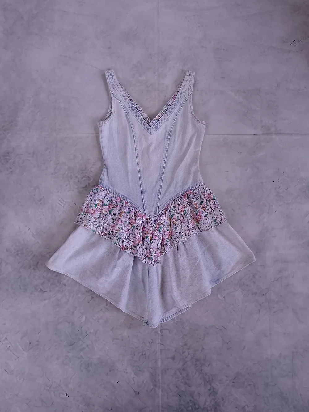 Vintage 80s 90s Acid Wash  Floral Ruffle Mini Short Dress - Picture 11 of 12